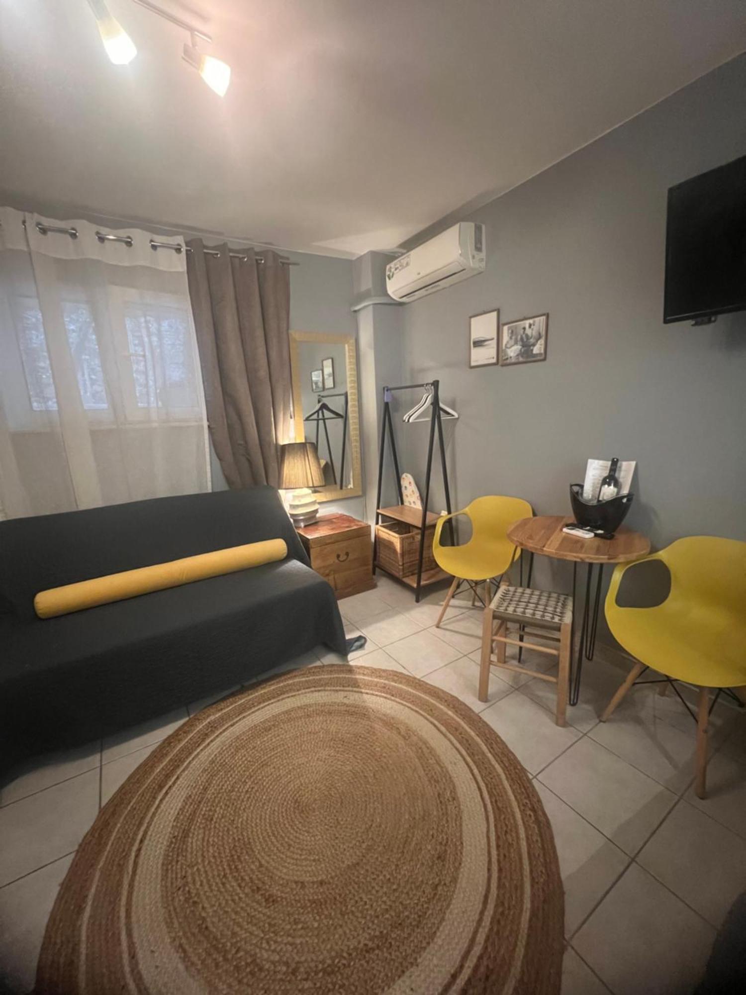 Lamda Vintage Appartment Афины Экстерьер фото